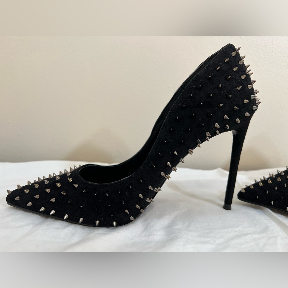 Steve Madden Spiked Pumps Size 7